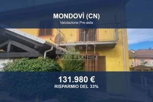 Immobile in asta di 211 m² con più di 5 locali a M