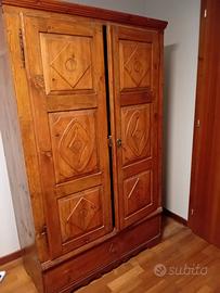 Armadio Alto Adige '800