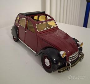 Modellino Citroen 2CV marca Solido