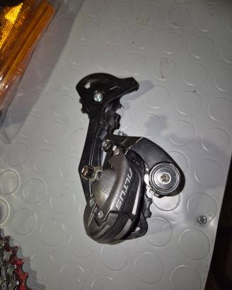 Cambio deragliatore postriore shimano altus 9v