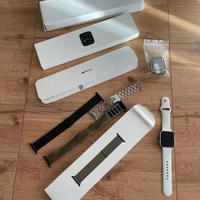 Apple Watch Series 6 • 44 mm • GPS • Silver 