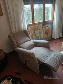 poltrona elettrica regolabile