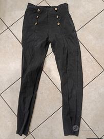 pantaloni con spacco