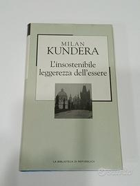 LIBRO ITALIANO-L'INSOSTENIBILE LEGGEREZZA DELL'ESS