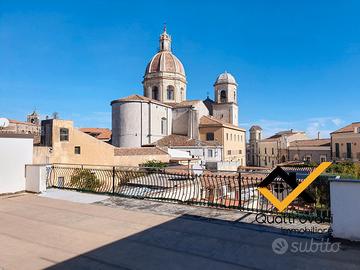 Indipendente su 2 Livelli con Terrazza, Aci Catena