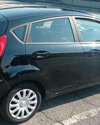 FORD FIESTA 1400 GPL