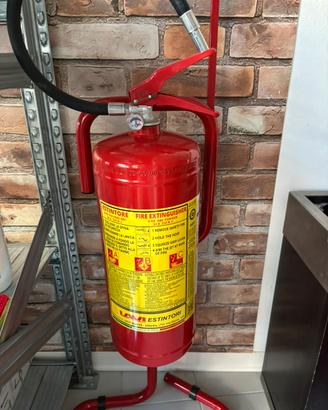 Estintore polvere 6 kg