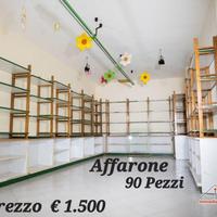 Scaffali in legno radica di noce per vari usi