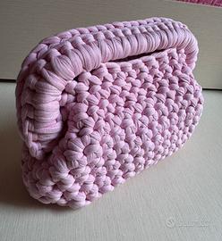 Clutch bag uncinetto rosa pastello