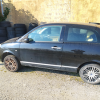Lancia Y per pezzi di ricambio