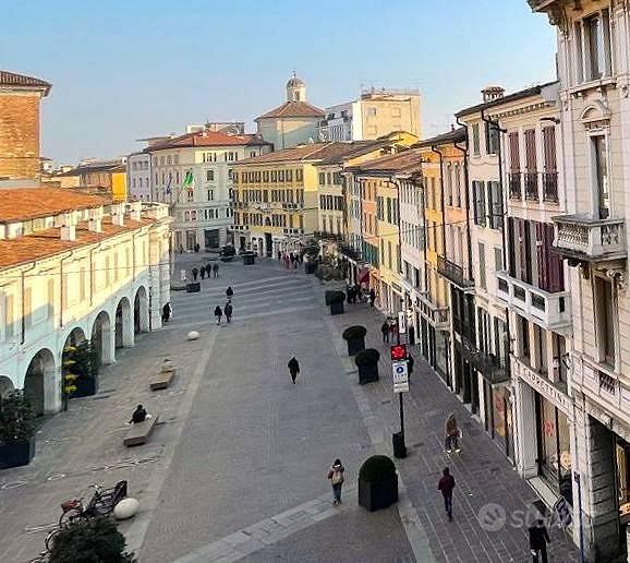 Appartamento di 142 m² con 3 locali a Brescia