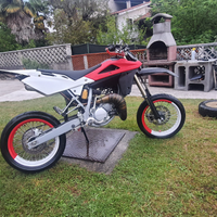Husqvarna 125 sm TARGATA