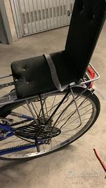 Seggiolino bici bambino, caschetto nuovo,cestino