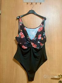 Costume da bagno da donna. Particolare