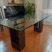 Tavolo da pranzo in marmo nero Marquina e vetro