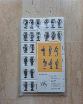 Serie Completa Soldatini Kinder Metallo "Armature"