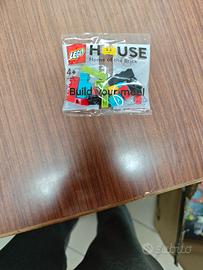 5no. Lego 40296 - LEGO House build your meal