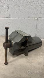 Morsa da banco FZA-100 in ghisa – Usata