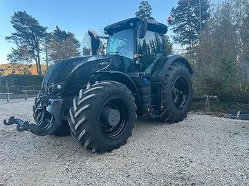 Trattore Valtra S374 1C9