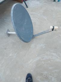 Parabola satellitare