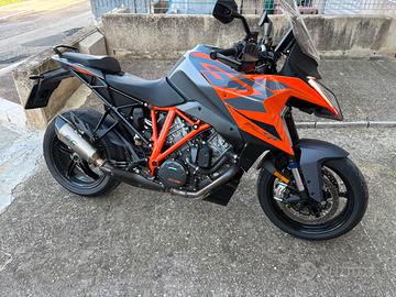 Ktm super duke gt 1290