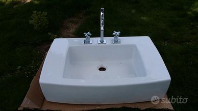 Lavabo Newform