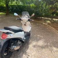 Aprilia Scarabeo 300s