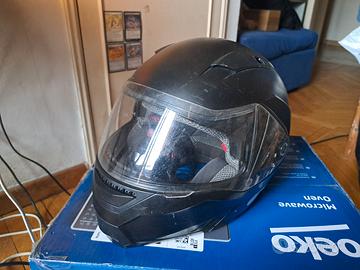 Due caschi integrali LS-2 e BKS taglia M