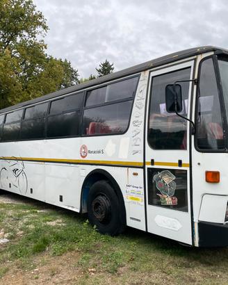 Autobus camion officina mobile patente C