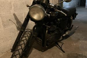 Triumph Bonneville Black