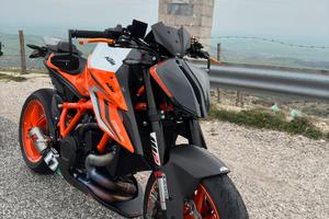 1290 super duke r 2022