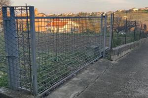 terreno edificabile di circa 2.400 mq.