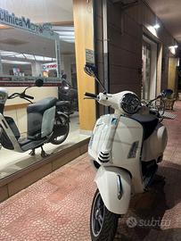 Piaggio Vespa GTS 300 S 2024