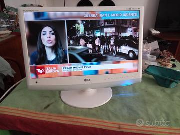 TV / MONITOR 22  pollici   LED    LG