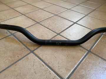 Manubrio piega bassa hornet