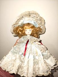 bambola di porcellana