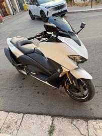 Yamaha tmax 530 dx super accessoriato