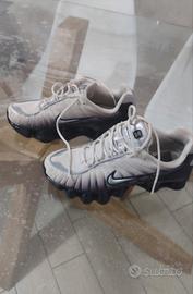 Nike shox taglia 38