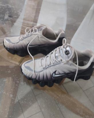 Nike shox taglia 38