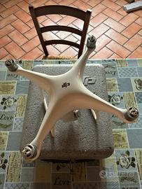 Dji phantom 4 pro senza batteria