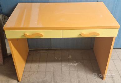 Scrivania per cameretta