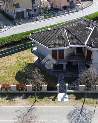 VILLA SINGOLA A MARMIROLO
