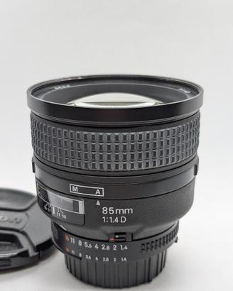 Nikon AF-D Nikkor 85mm F/1.4 tele obiettivo