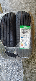 Coppia pneumatici nuovi