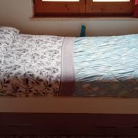 Letto singolo con secondo letto 