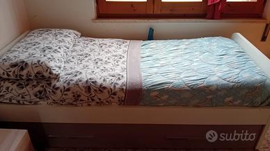 Letto singolo con secondo letto 