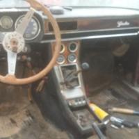 tunnel centrale con strumenti AR Giulia Super 1.3