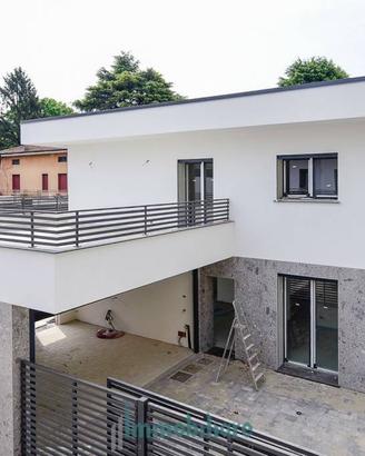 Villetta a schiera di 150 m² con 4 locali e box au
