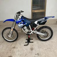 Yamaha YZ 125