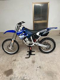 Yamaha YZ 125